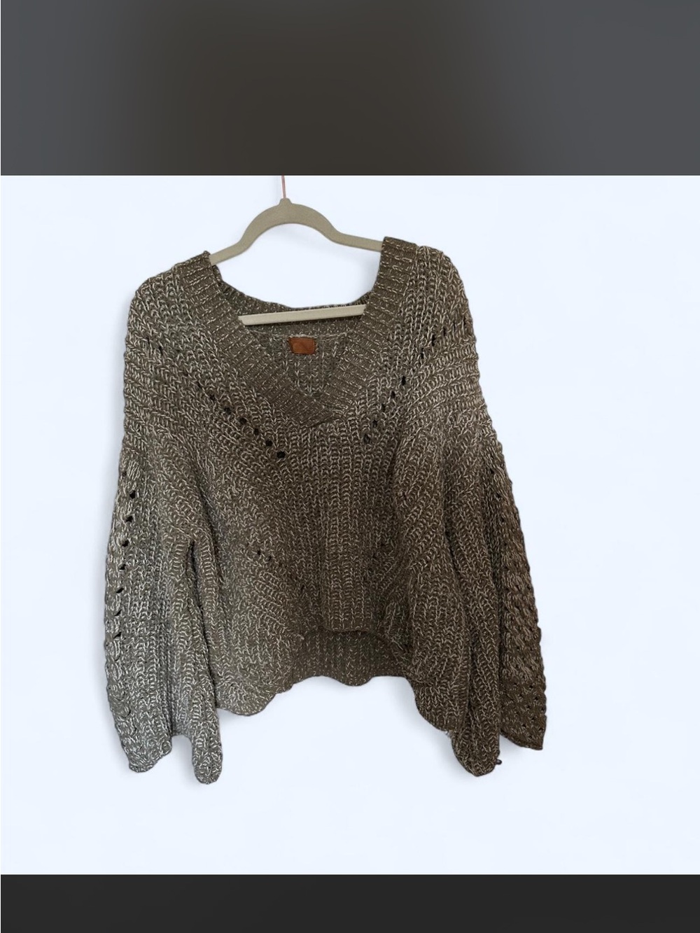 Chunky V-Neck Knit Sweater in Olive Brown